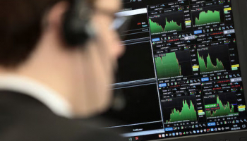 FTSE 100 Subdued on US Tariff Uncertainty; Johnson Matthey Slumps