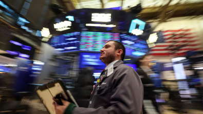 S&P 500 Flirts with Record; Chipmakers and Small Caps Jump