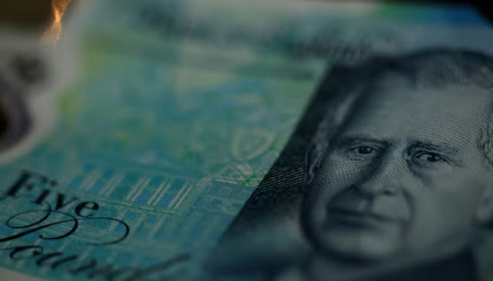 UK Posts Bigger-than-Expected Budget Deficit in November