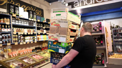 Early Signs of Smaller Pay Deals from UK Employers Emerge, Brightmine