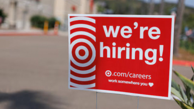 US Jobless Claims Hover Near 57-Year Low for 4th Week