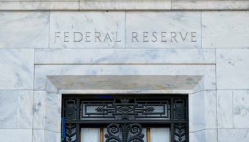 Fed Likely to Hold Rates Steady, Iran War Shocks Policy Debate